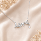 Love Necklace – Elegante Halskette mit funkelndem Anhänger