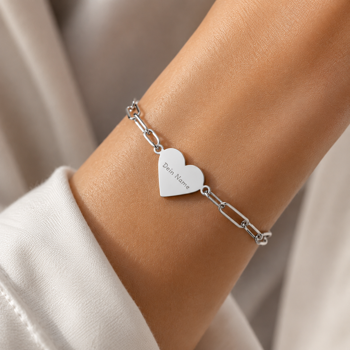 Personalisiertes Paperclip Herz-Armband mit Gravur